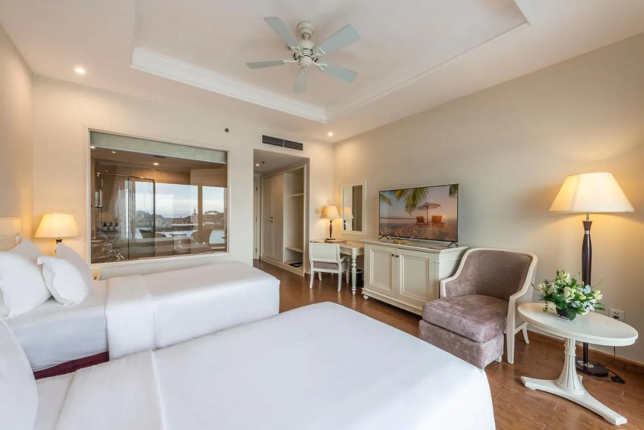 Vinpearl Resort & Spa Nha Trang Bay 5*,  Vietnám