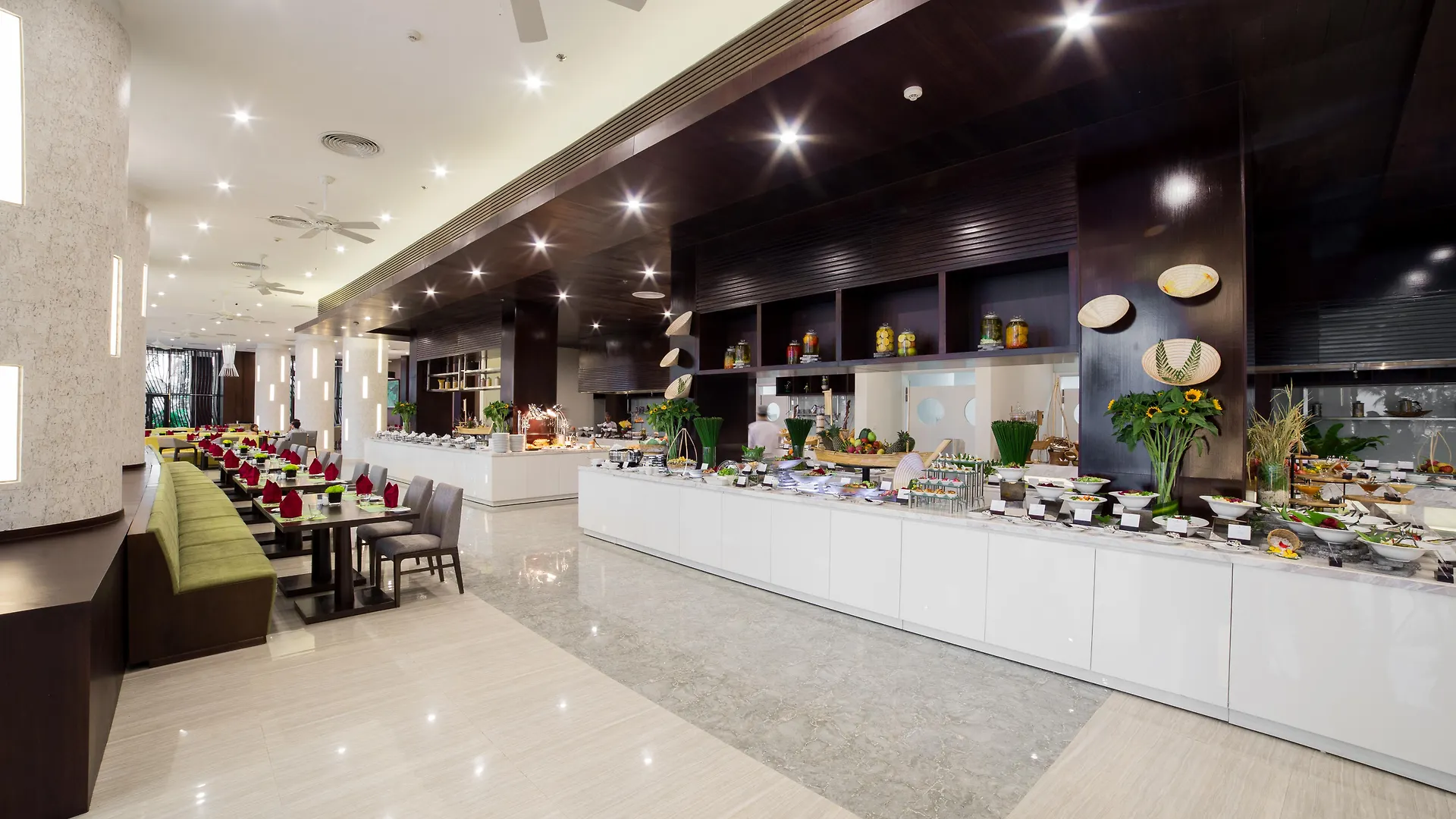 Vinpearl Resort & Spa Nha Trang Bay 5*,  Vietnam